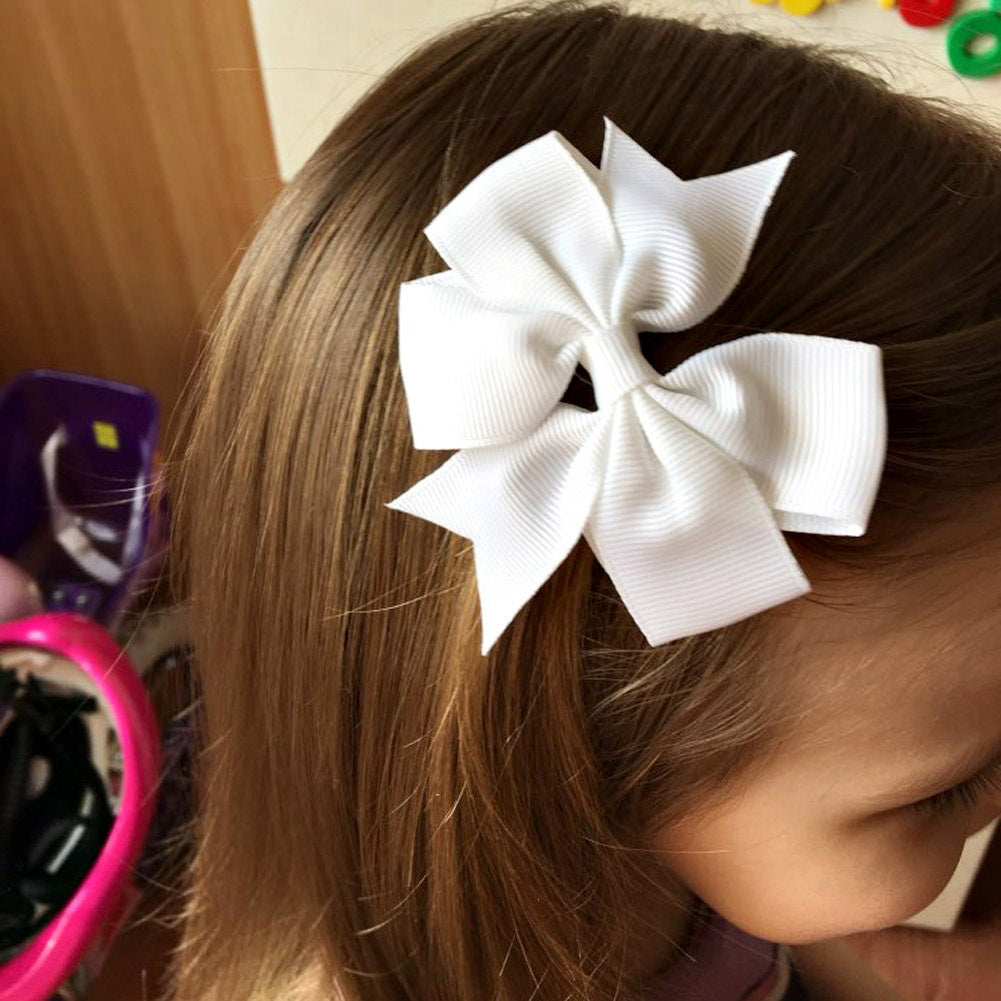 Hairpin with fishtail bow